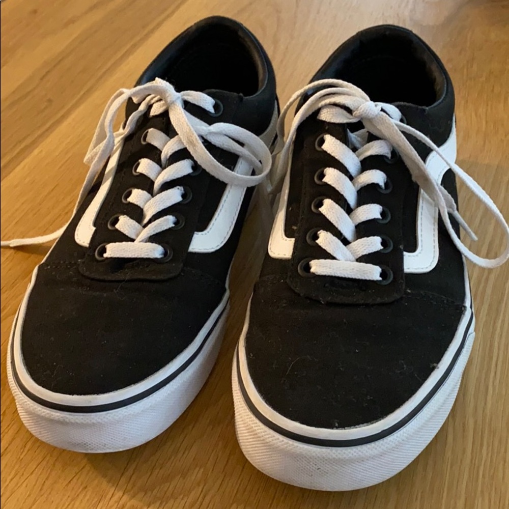 VANS Old Skool Classic skate shoes